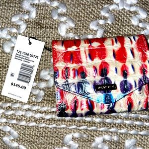 Brahmin. Wallet
